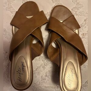 Dexflex Comfort Women's Brown Cross Strap Sandals